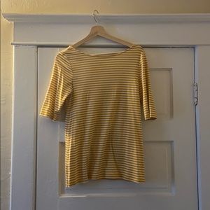 3/4 sleeve low back striped fitted shirt